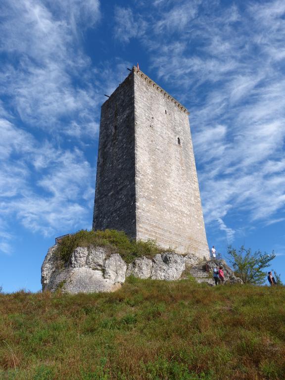 Вилла D'Est En Ouest Montcuq Номер фото